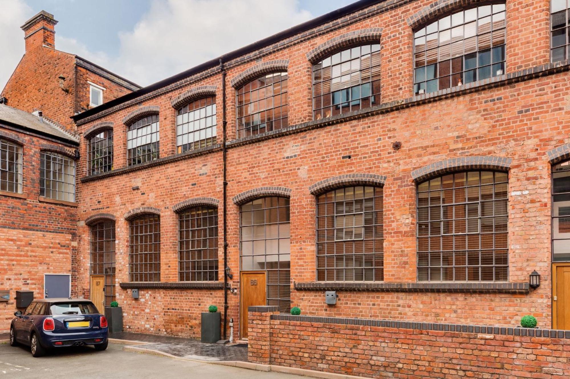 High End Luxury Townhouse In Jq, 4 Bedrooms, Flat Screen Tv In All Rooms, Free Parking, Near Birmingham City Centre Deposit Required Exteriör bild